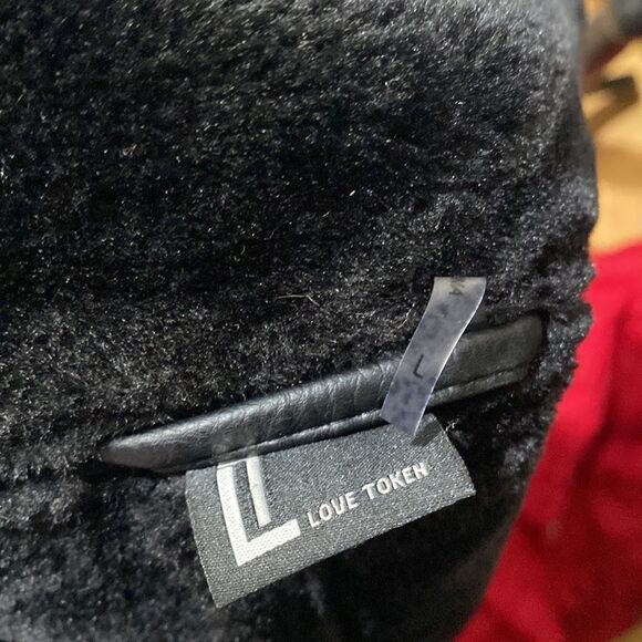 Love Token Faux Shearling Black Cropped Aviator Jacket - Picture 14 of 16